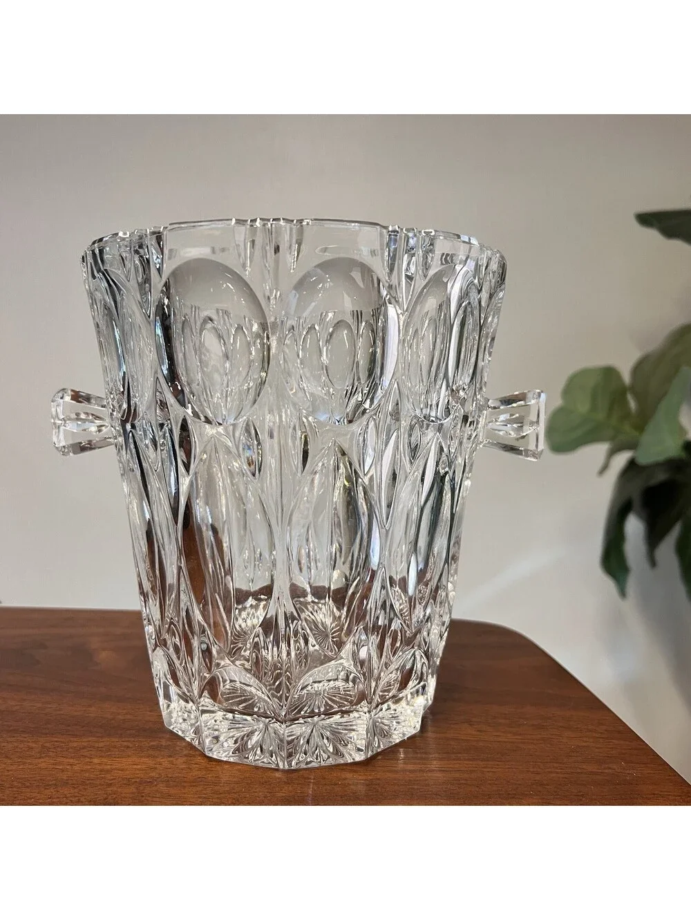 7 Lb Celeste Colony Champagne Ice Bucket 8.5” Cut Lead Crystal MCM Barware